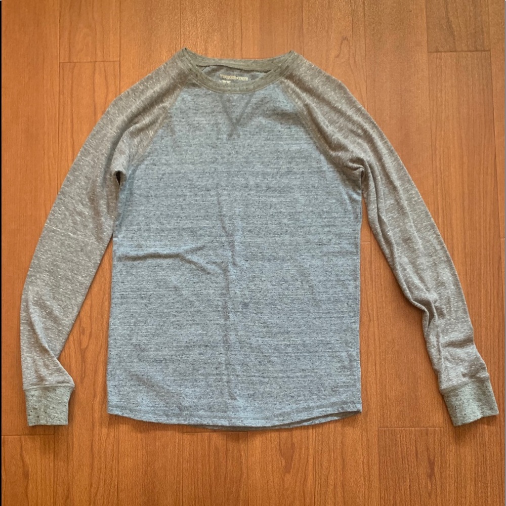 Boy’s Tucker+Tate long sleeve tee - Size L(10/12)